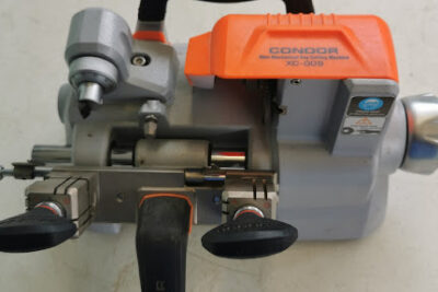 Cerrajería Automotriz y Residencial "El Profe Gil" | Servicio de Cerrajero en Tuxtla Gutiérrez 1 Cerrajería Automotriz y Residencial "El Profe Gil" | Servicio de Cerrajero en Tuxtla Gutiérrez